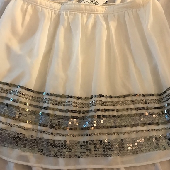 Abercrombie & Fitch white & silver sequin skirt - Picture 5 of 6
